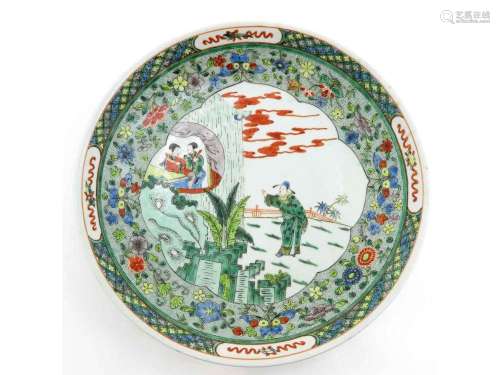 Fine Chinese Wucai porcelain plate, decorated