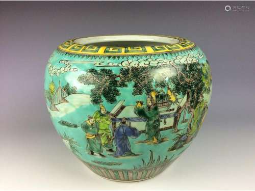Rare Chinese porcelain jar, verte glazed, decorated