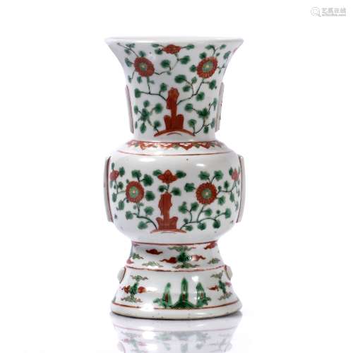 Vase Chinese, 19th century decorated in famillie verte colours, of foliate design with a bulbous