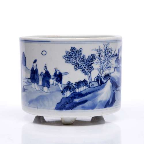 Blue and white bitong Chinese, Kangxi (1662-1722) of cylindrical form supported on tripod stud feet,