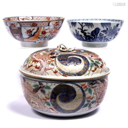 Imari bowl and cover Japanese, circa 1700 with phoenix and scroll designs 26cm a Chinese Imari bowl,