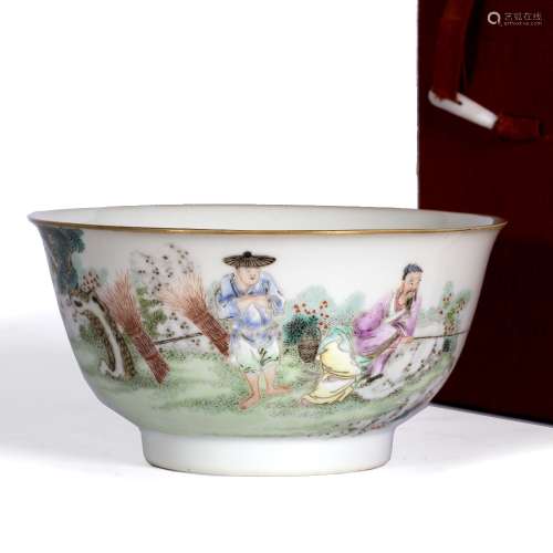 Famille rose bowl Chinese ,Guanxu (1871-1908) with slightly flared rim, the body decorated with a