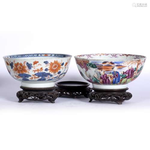 Export Imari bowl Chinese, circa 1800 19cm a Chinese Mandarin bowl, 20cm and three hardwood stands