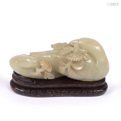 Yellow jade birds Chinese, 19th Century carved as two birds set against each other with heads turned