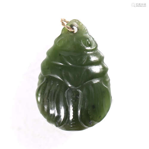 Maori nephrite jade pendant New Zealand carved as a beetle, with suspension hole. 4cm