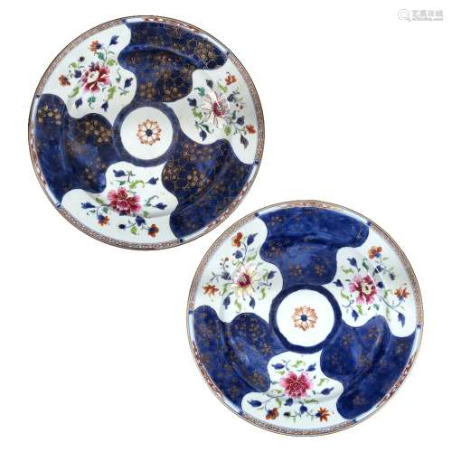 Pair of Export porcelain chargers Chinese, Qianlong (1736-1795) each with cobalt blue and famille