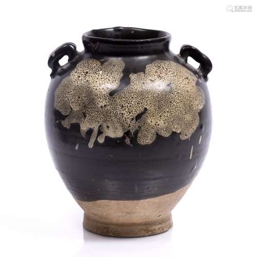 Jizhou two handled baluster bodied jar shaped vase Chinese, Southern Song decorated with two white