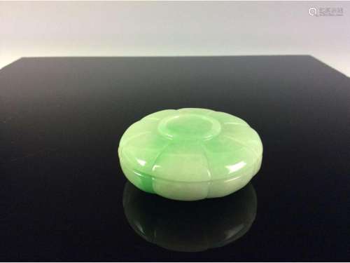 Chinese jadeite carved round box in shape of flower.