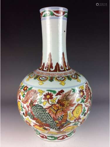 Large Chinese porcelain vase, famille rose glazed