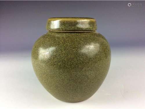 Chinese tea dust glaze round lidded pot