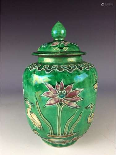 Chinese Ming style jar with lid, Sancai glaze, decrodated
