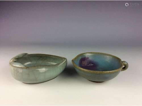 Chinese porcelain pot, blue & white glaze