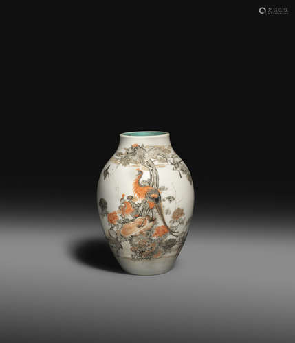 A CHINESE OVOID 'ONE HUNDRED BIRDS' VASE