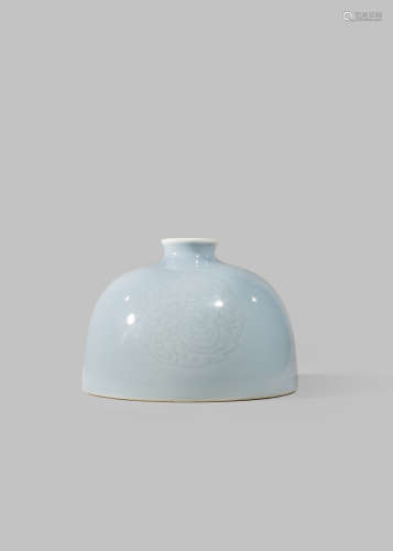 A CHINESE CLAIR-DE-LUNE GLAZED ANHUA 'BEEHIVE' WATER POT