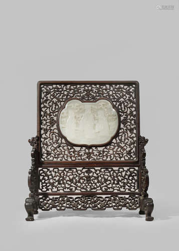 A CHINESE JADE AND HARDWOOD RETICULATED TABLE SCREEN