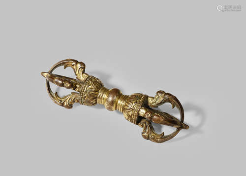 A SMALL GILT-BRONZE VAJRA