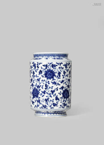 A CHINESE BLUE AND WHITE CYLINDRICAL 'LOTUS' VASE