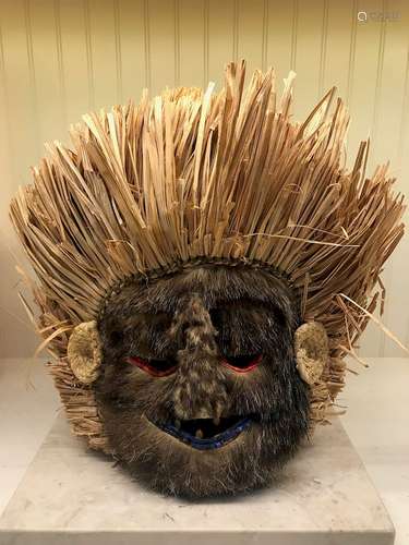 Yaka`Bakumu Mask w/ Fur