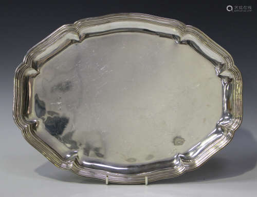 A 20th century Dutch .835 silver shaped oval tray with raised stepped rim, retailed by Begeer, V.
