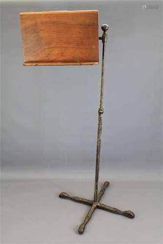 A John Carter 'Literary Machine' Music Stand