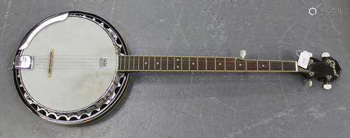 An Ozark zither banjo, length 100cm.Buyer’s Premium 29.4% (including VAT @ 20%) of the hammer price.