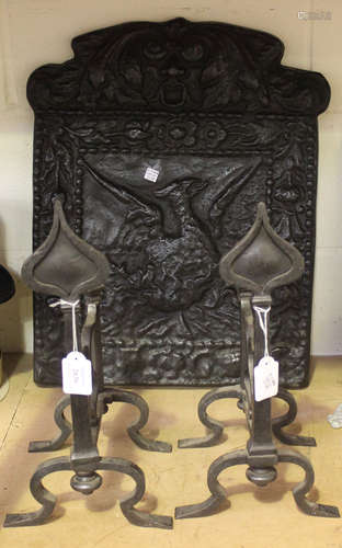 A late 20th century cast iron fire back by the Kingworthy Foundry, decorated in relief with a