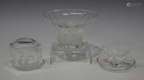 A Lalique frosted and clear glass Nugent pattern footed bowl, post-1945, the base moulded with