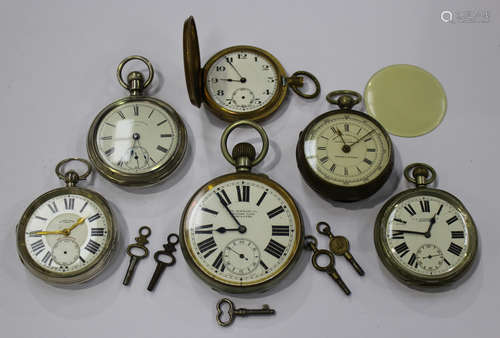 An American Waltham USA silver cased keyless wind open-faced gentleman's pocket watch, the back