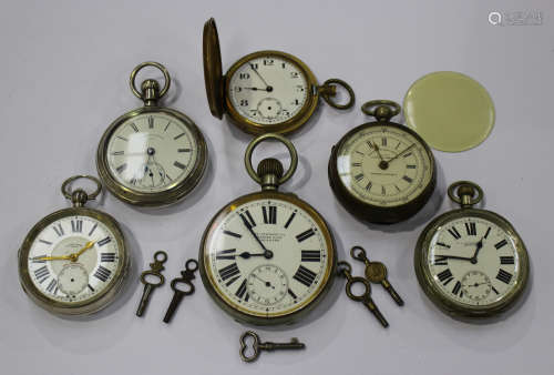 An American Waltham USA silver cased keyless wind open-faced gentleman's pocket watch, the back