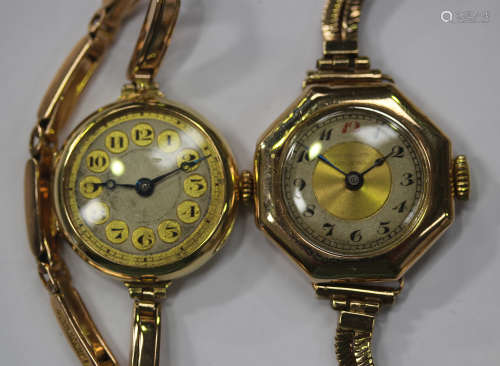 An 18ct gold circular cased lady's wristwatch with an unsigned jewelled movement, the silvered