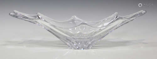 A Daum clear glass centrepiece, 20th century, of flared abstract form, etched 'Daum France' to