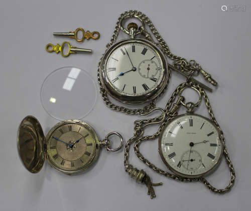 A silver cased keyless wind open-faced gentleman's pocket watch, the gilt jewelled lever movement