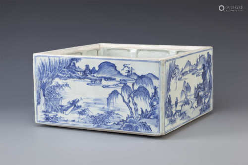 A RARE CHINESE BLUE AND WHITE SQUARE BOX SECTION