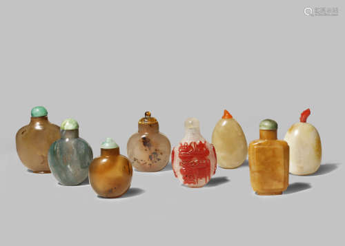 EIGHT CHINESE SNUFF BOTTLES