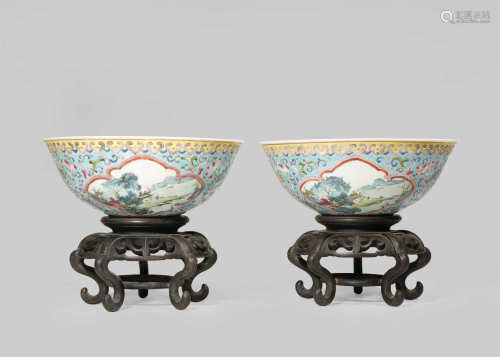 A PAIR OF CHINESE FAMILLE ROSE BOWLS