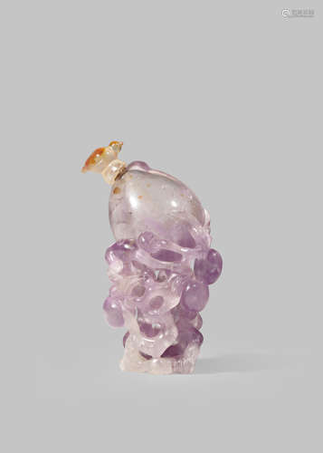 A CHINESE AMETHYST SNUFF BOTTLE