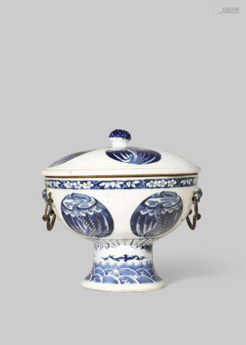 A CHINESE BLUE AND WHITE STEM BOWL