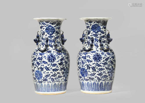 A PAIR OF CHINESE BLUE AND WHITE 'LOTUS' VASES
