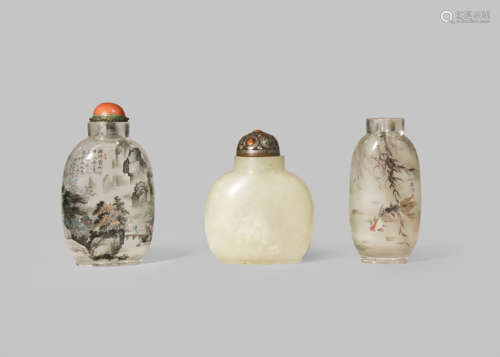 THREE CHINESE SNUFF BOTTLES