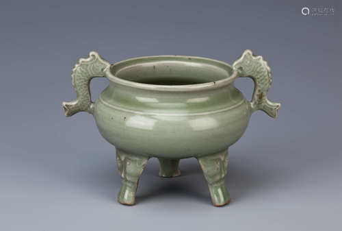 A CHINESE CELADON TRIPOD INCENSE BURNER