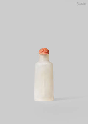 A SMALL CHINESE MILK GLASS SNUFF BOTTLE