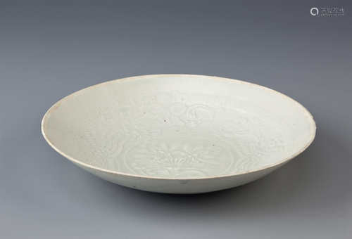 A CHINESE QINGBAI MOULDED DISH