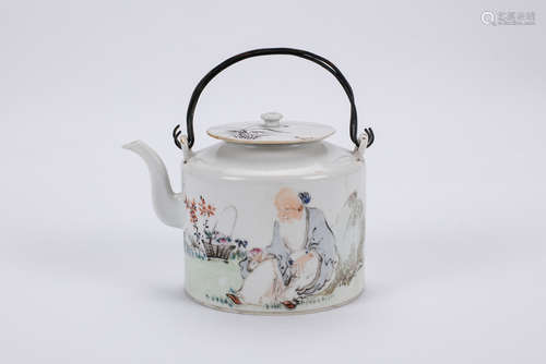 Chinese famille rose porcelain teapot.