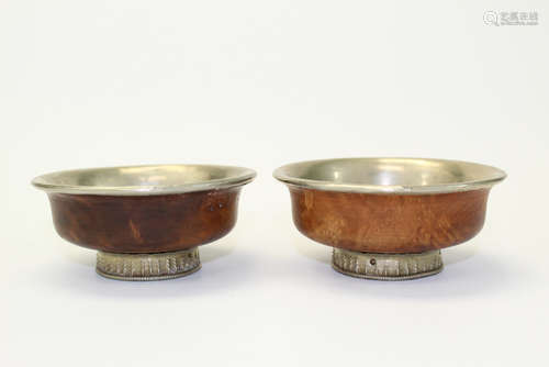 Pair of Chinese silver shallow bowls.