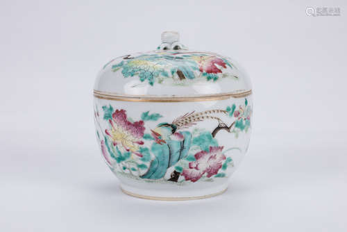 Chinese famille rose porcelain jar with lid, Tongzhi