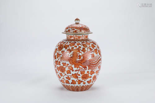 Chinese iron red porcelain jar with lid, Daoguang mark.