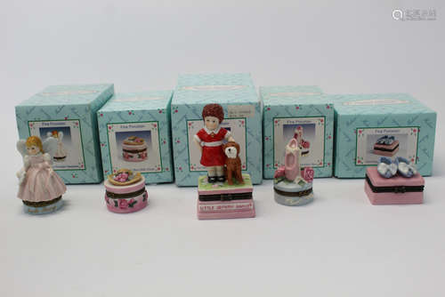 Group of Five Madame Alexander Classic Collectibles