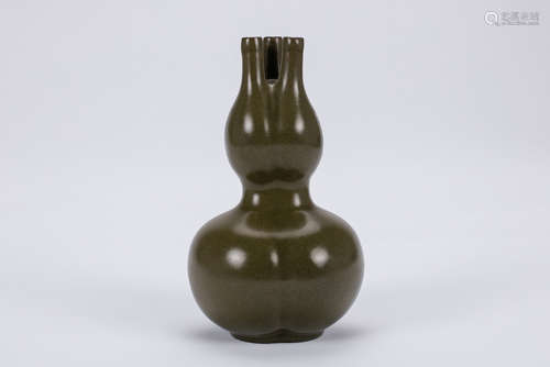 Chinese tea dust glaze porcelain vase.