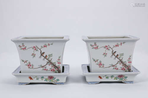 Pair of Chinese famille rose porcelain planters,