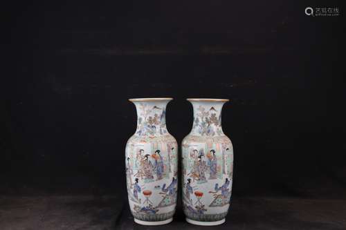 A PAIR OF FAMILLE ROSE VASE, XIANFENG MARK